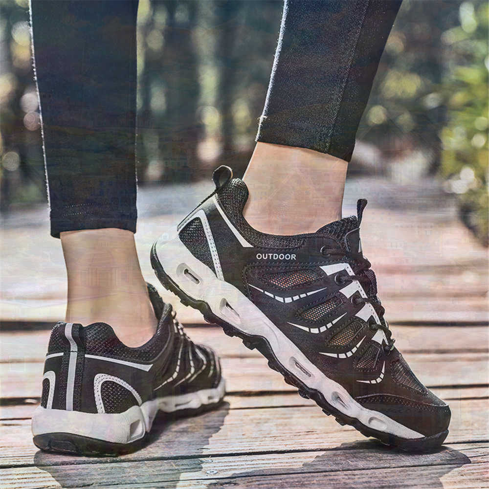 Sumer Round Tip Silver Sneaker - Luxury Lifestyle Gifts บทวิจารณ์และราคา